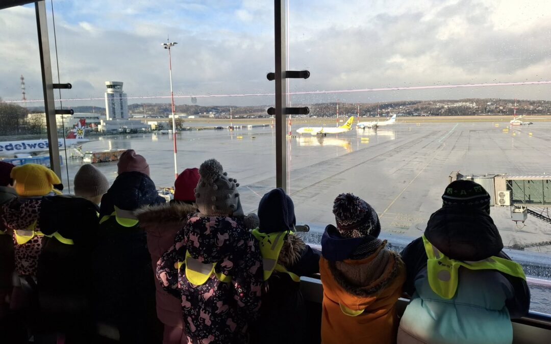 WYCIECZKA DO CENTRUM EDUKACJI LOTNICZEJ